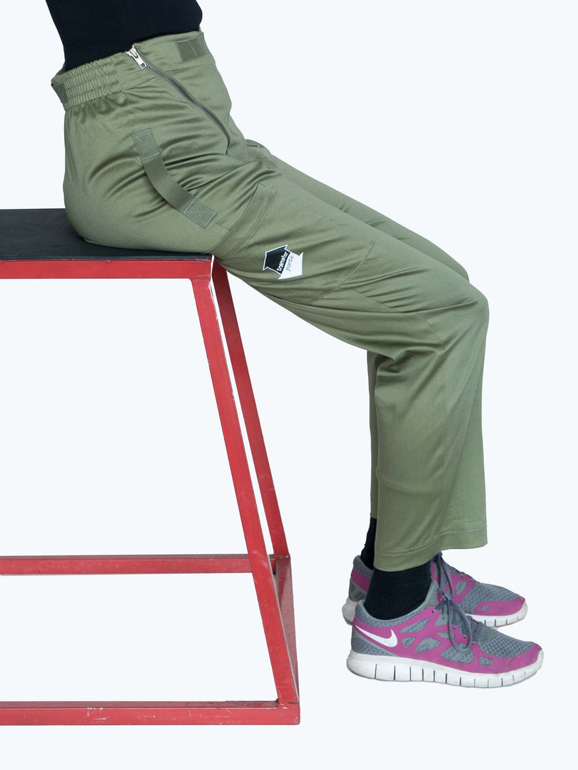 Transfer Pants | Everyday Twill Chinos in Olive